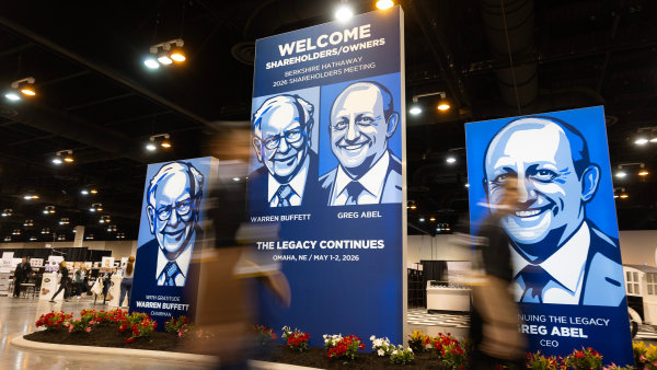 Berkshire Hathaway investovala ve druh�m kvart�le miliardy dolar�. Na sn�mku...