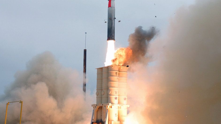 Test izraelsk rakety Arrow II. z ervna 2004