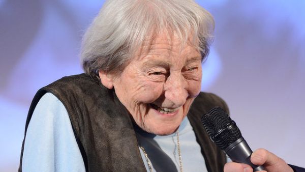 Z&aacute;topkov&aacute; po m�s&iacute;c&iacute;ch opust&iacute; nemocnici, V&aacute;noce u� str&aacute;v&iacute; doma