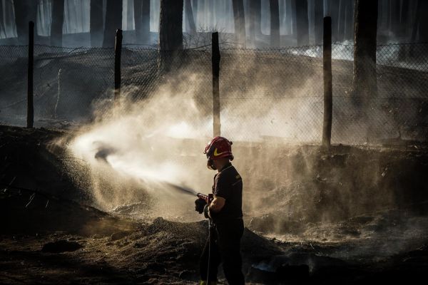 Na Sic&iacute;lii hroz&iacute; nebezpe�&iacute; lesn&iacute;ch po�&aacute;r�.