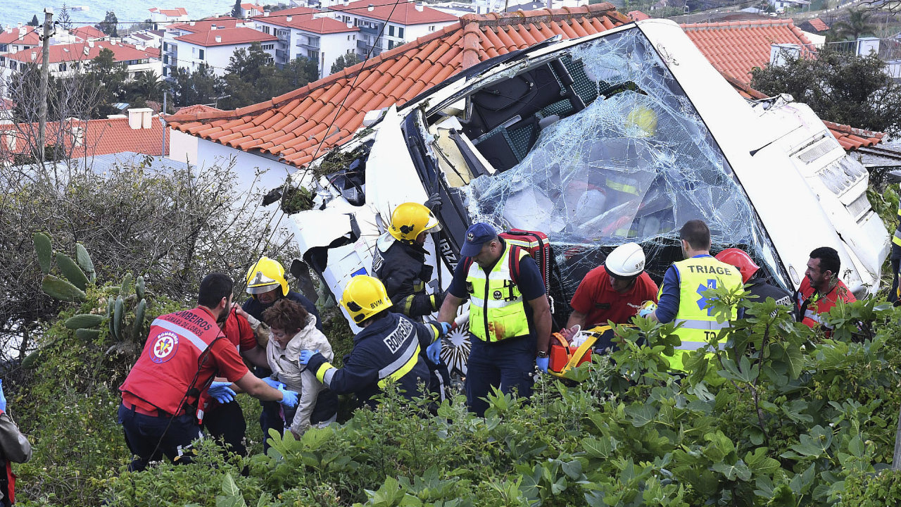 Madeira autobus nehoda
