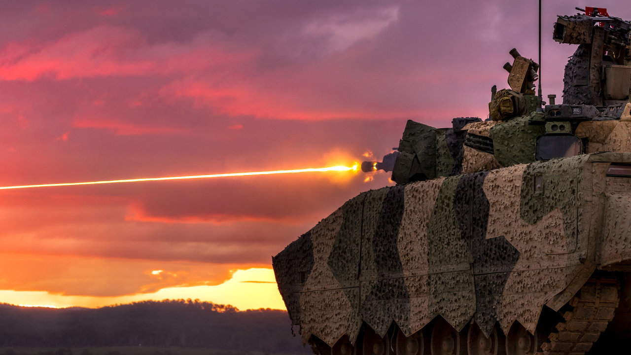 A Rheinmetall LYNX KF41 Infantry Fighting Vehicle conducts a live fire demonstration during LAND 400 Phase 3 user evaluation trials at Puckapunyal Military Area
