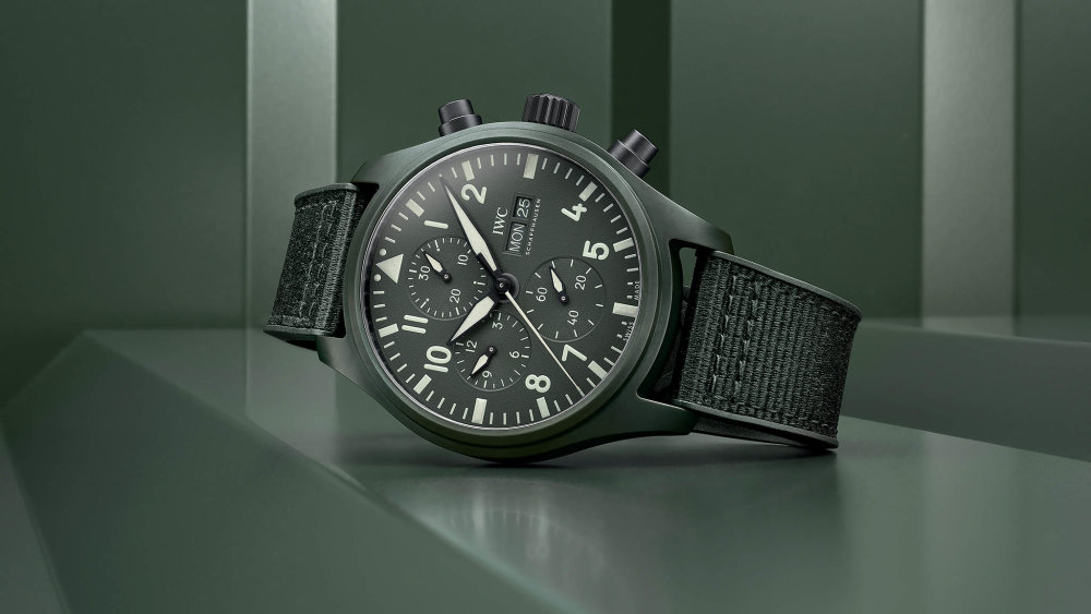 IWC Pilot's Watch Chronograph TOP GUN Edition „Woodland“, 10 700 dolarů