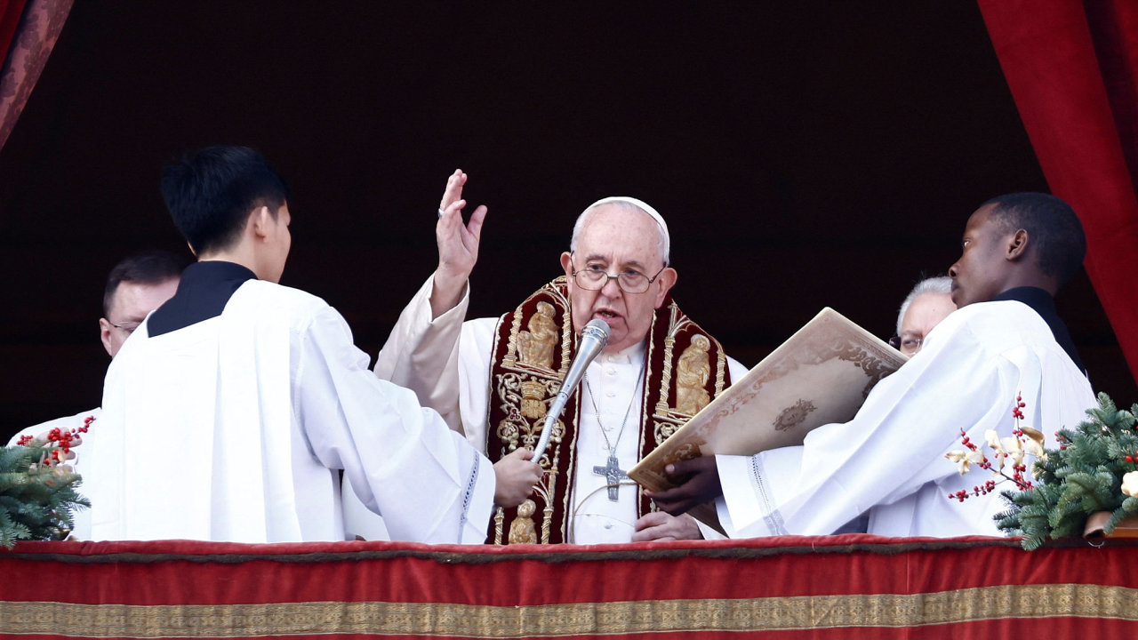 Papež František, tradièní vánoèní poselství