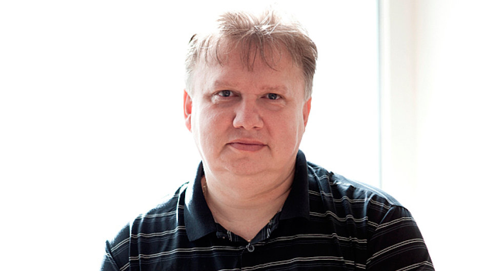 vedouc oddlen IT, Tom Vokurka