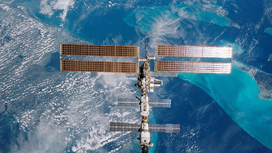 Mezinrodn kosmick stanice ISS slav patnct narozeniny