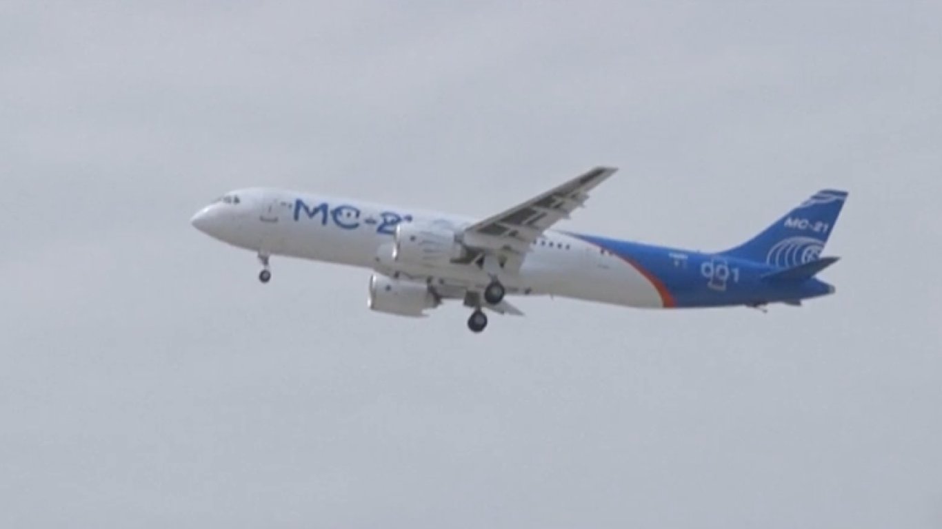 Rusko spn otestovalo letadlo MS-21. Mlo by konkurovat Airbusu i Boeingu.