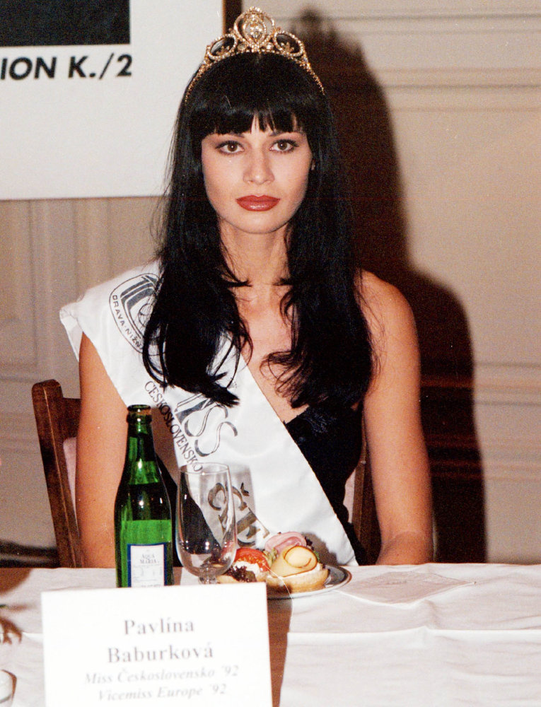 1992 - Pavlína Babůrková. Po úspěchu v soutěži založila vlastní modelingovou agenturu. Po sňatku s producentem Petrem Kratochvílem se však stáhla z veřejného života. Vychovávají spolu pět dětí.