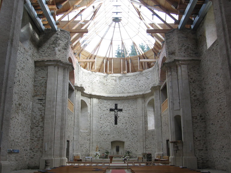 Kostel Nanebevzet Panny Marie v Neratov.