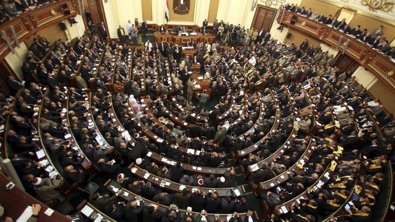 Prvn zasedn egyptskho parlamentu