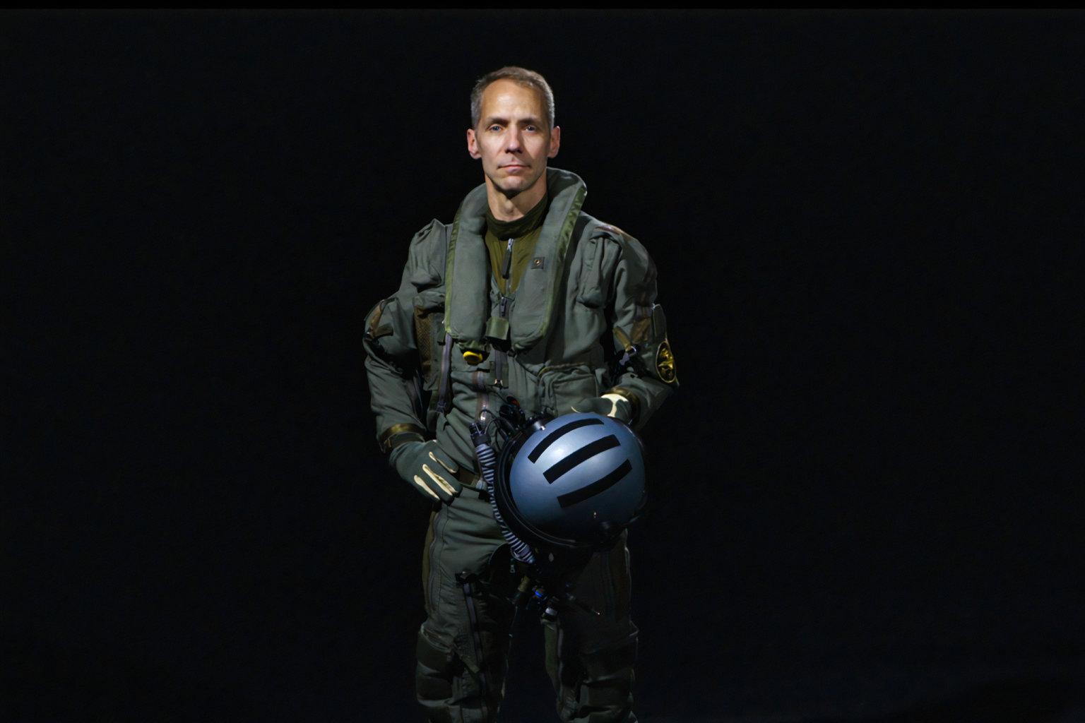 Jussi "Miyagi" Halmetoja, poradce Saab Aeronautics a bval testovac pilot Gripen.