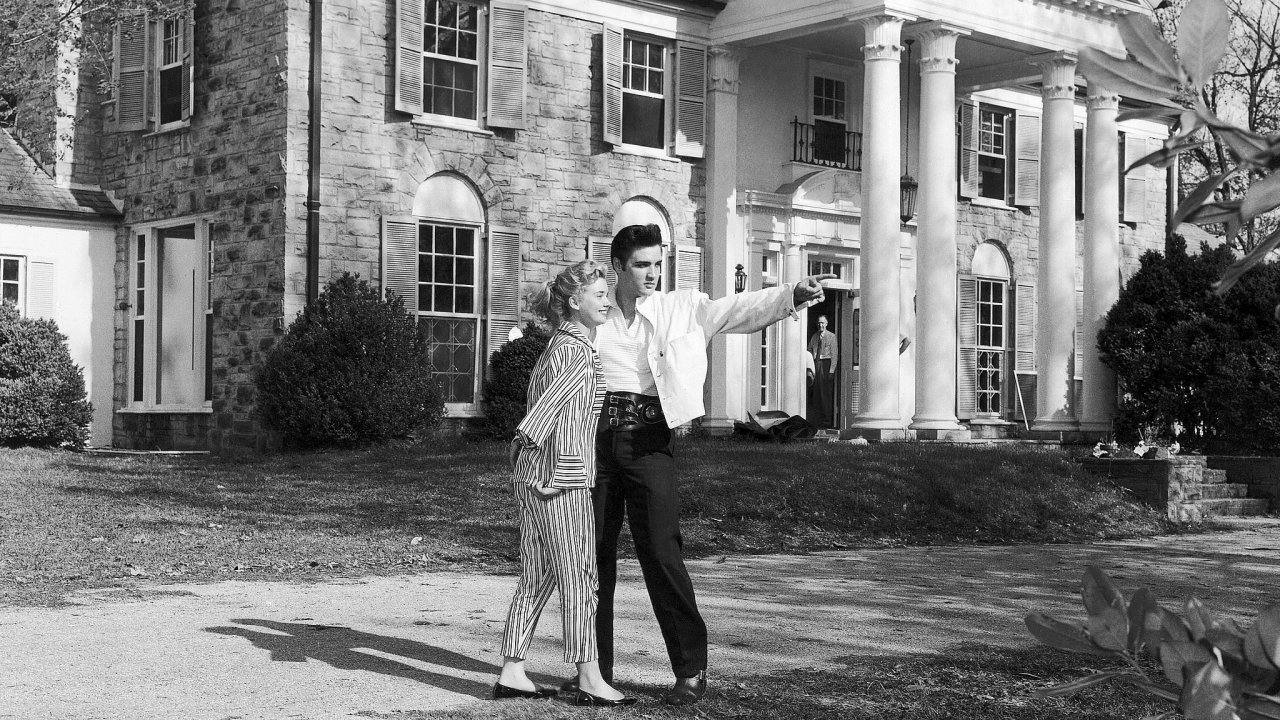 1957, Elvis Presley, ptelkyn Yvonne Lime, Graceland