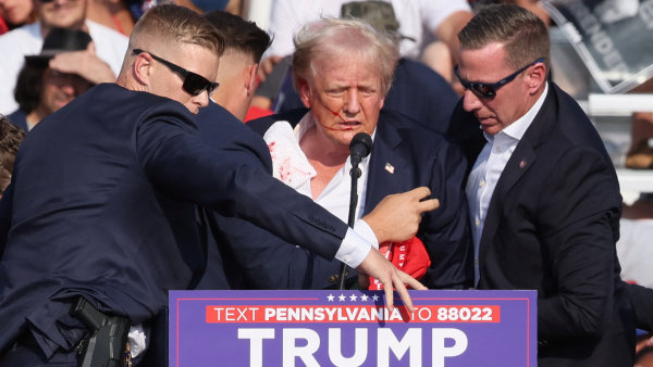 Střelba na Trumpa. Proč může být nepovedený atentát zlomovým bodem amerických voleb