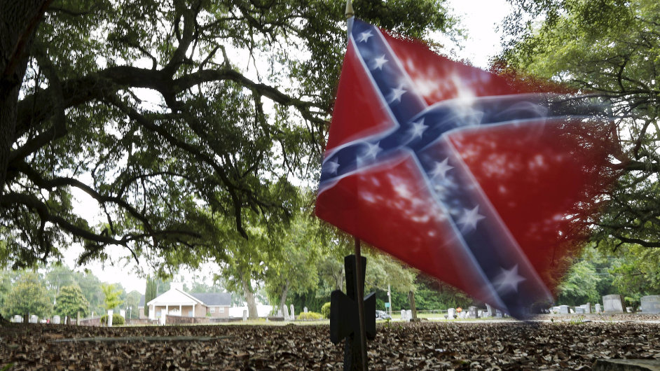 Vlajka Konfederace je symbolem rasovho problmu.