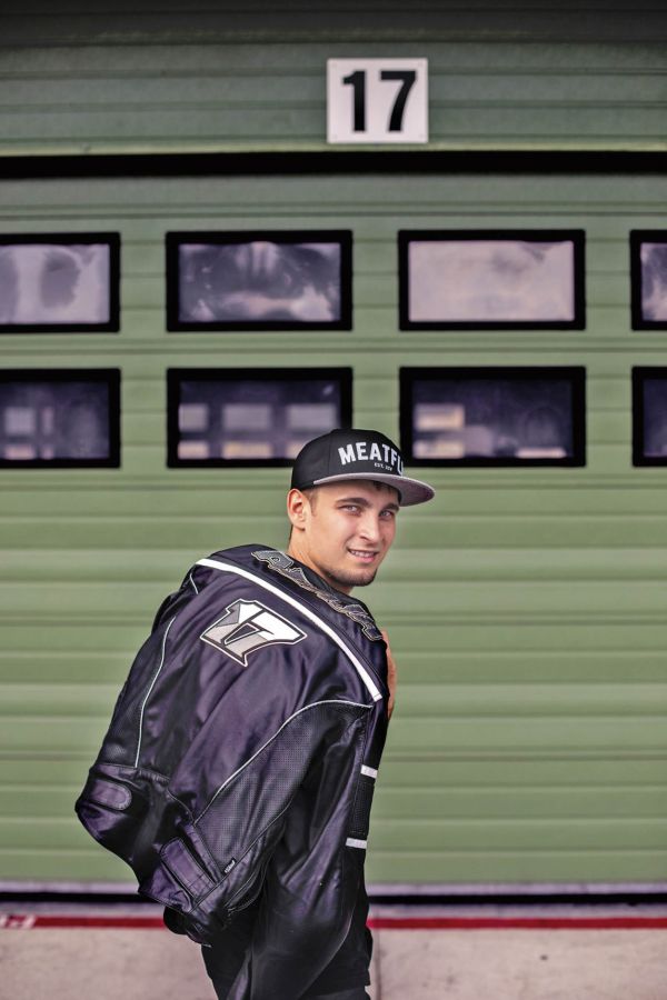Český motocyklový závodník Karel Abraham (Foto: Tomáš Škoda) Český motocyklový závodník Karel Abraham