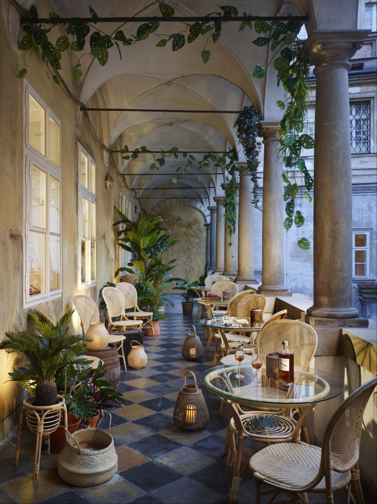 La Casa Eminenete