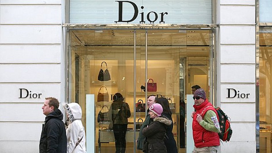 Obchod luxusn znaky Dior v Pask ulici