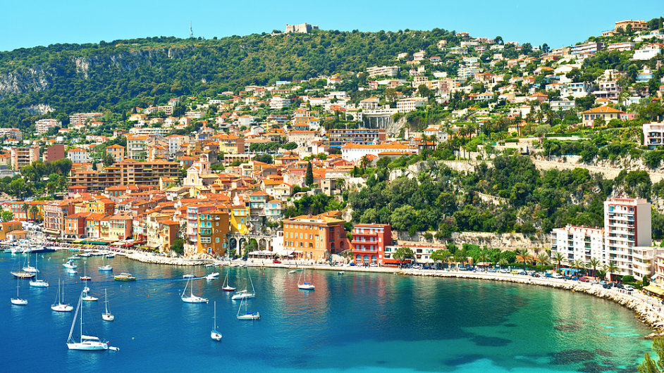 Luxusn resort na fracnouzsk rivie Cote d'Azur