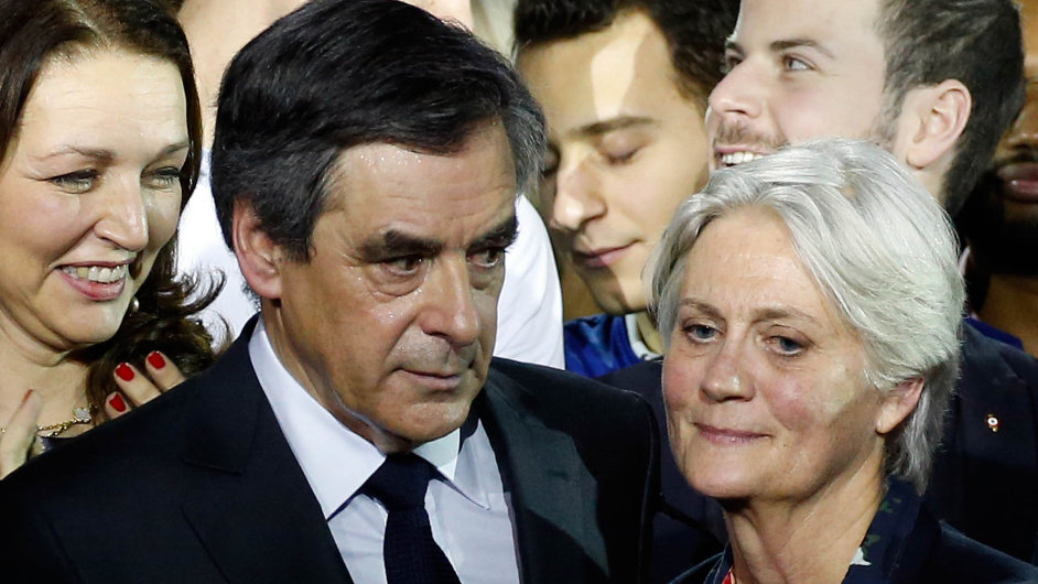 Prezidentsk kandidt Franois Fillon s manelkou Penelope