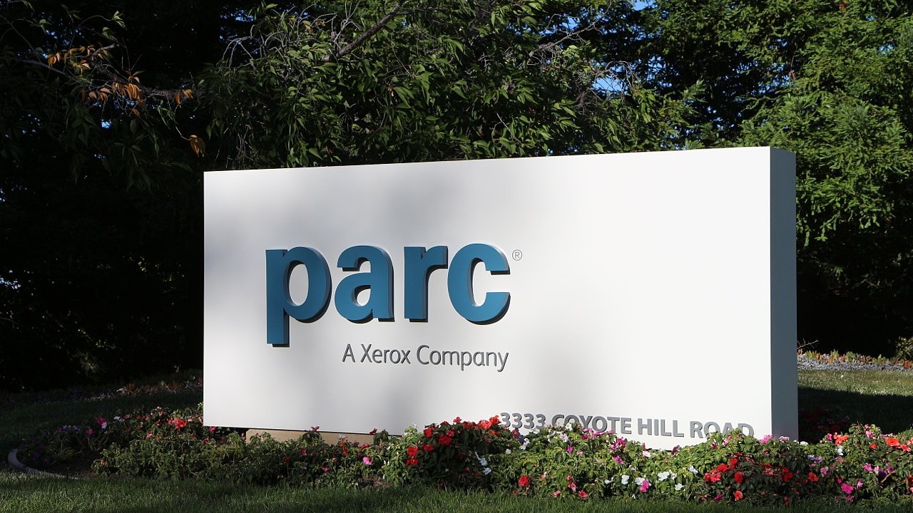 Logo PARC u sdla Palo Alto Research Center na Coyotee Hill v Silicon Valley