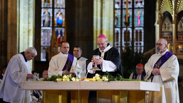 Před zlem nestačí zavírat oči, musíme se proti němu umět postavit, řekl Graubner