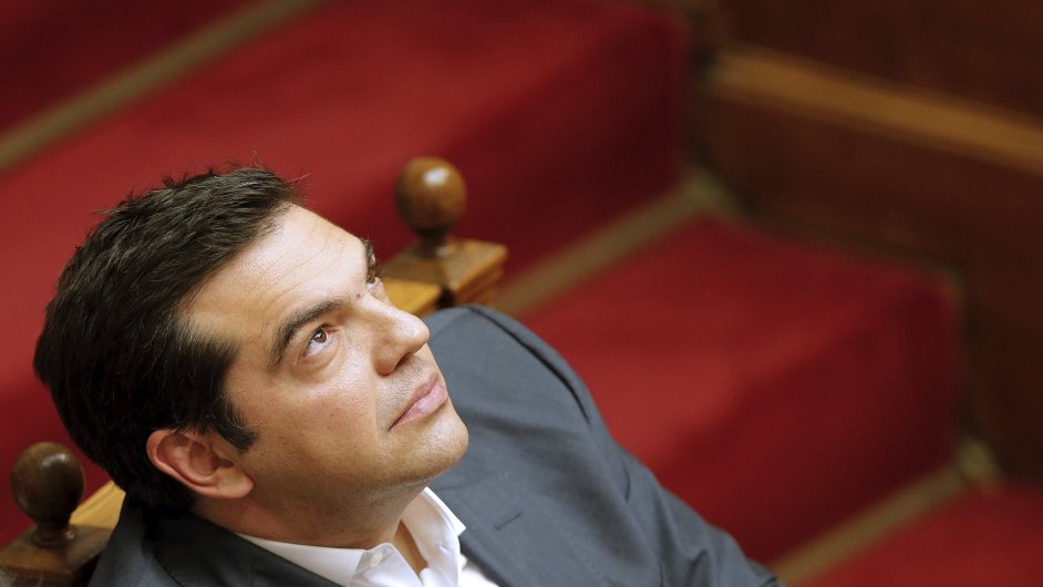 eck premir Tsipras jedn o podpoen reforem v parlamentu.