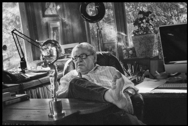 "J&aacute; u� v&aacute;�n� v&scaron;echno �ekl." Velmi osobn&iacute; rozhovor Milo&scaron;e Formana se svou �enou