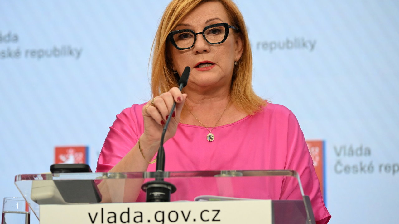 Dluhopisy Republiky ministerstvo financ� vyd�valo u� v letech 2018 a� 2021,...