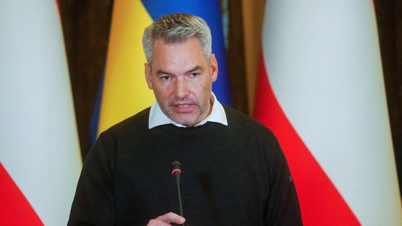 Rakousk kancl Karl Nehammer v Kyjev.