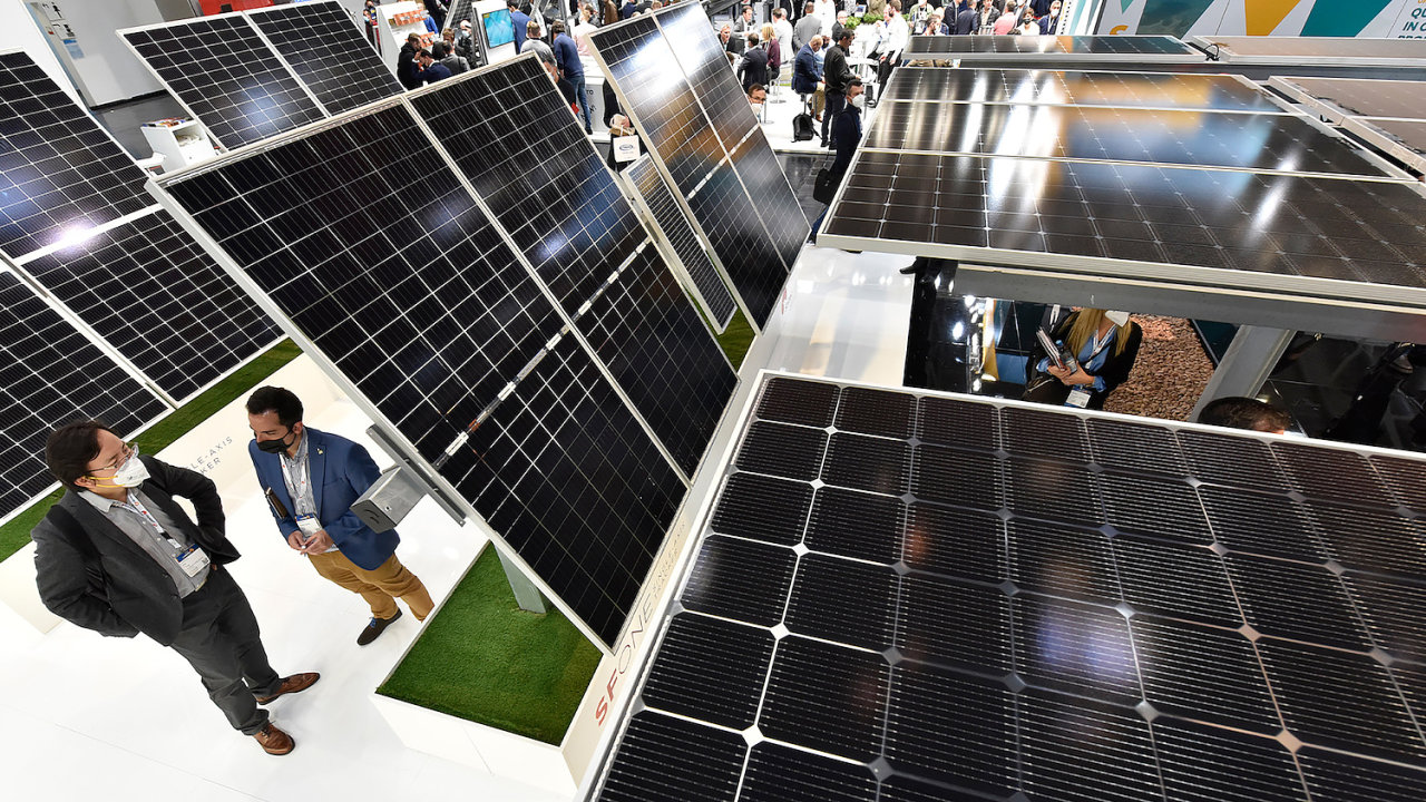 Veletrh Intersolar v Mnichově ukázal vývoj trhu se solární energií i netypické novinky.