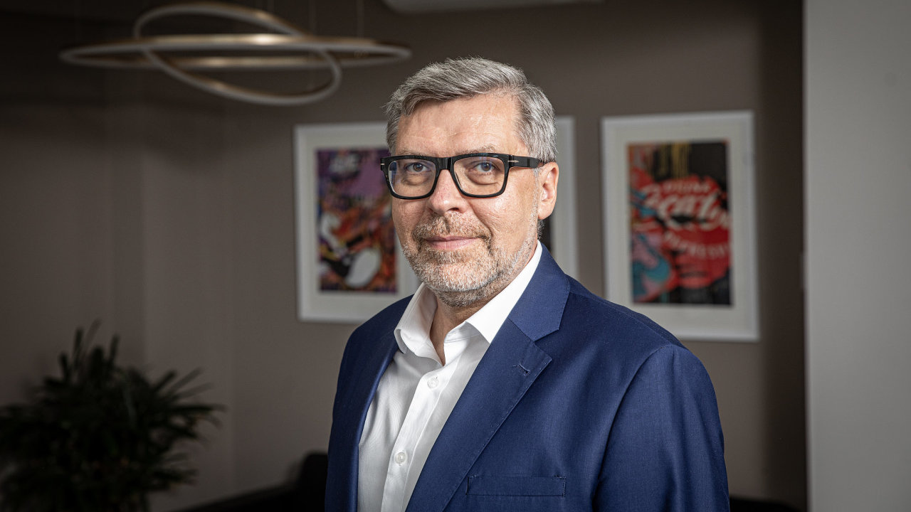 Radovan Kou�il, gener�ln� �editel OZP