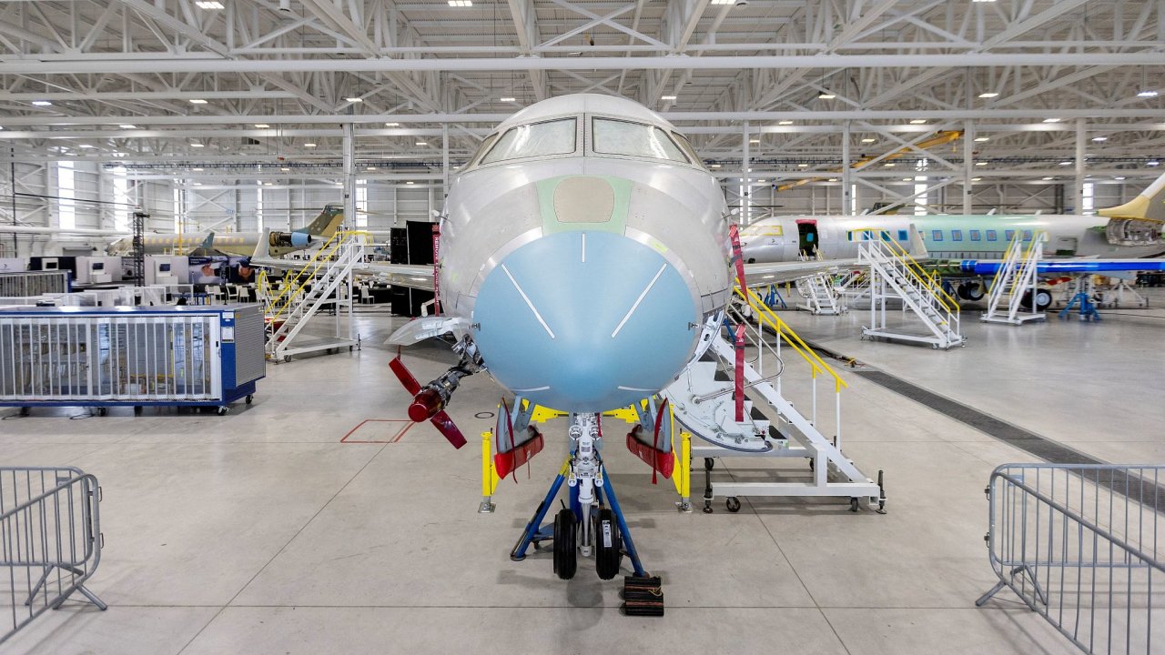 Letadlo kanadsk� firmy Bombardier, kter� vyr�b� p�edev��m soukrom� trysk��e....