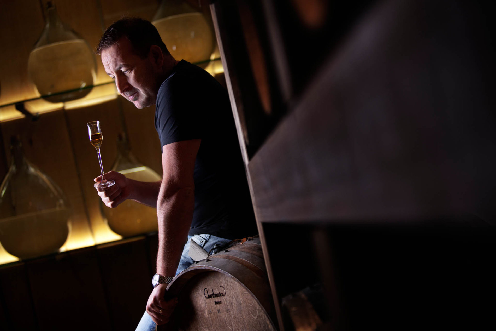 Jan Kleiner ve sklepení palírny Kleiner Distillery. (Foto: HN – Matej Slávik) jarvis_59a99e85498e27ac2f539924.jpeg