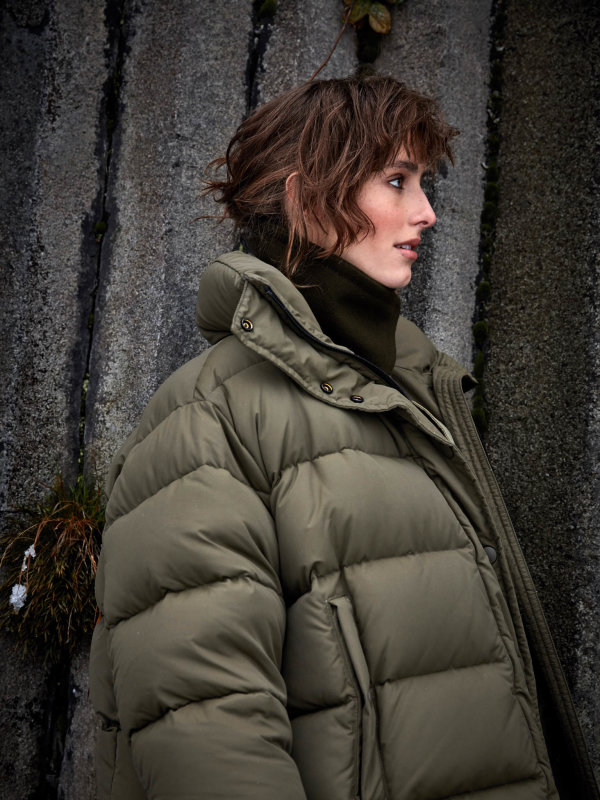 Bunda Balenciaga, 50 750 Kč.