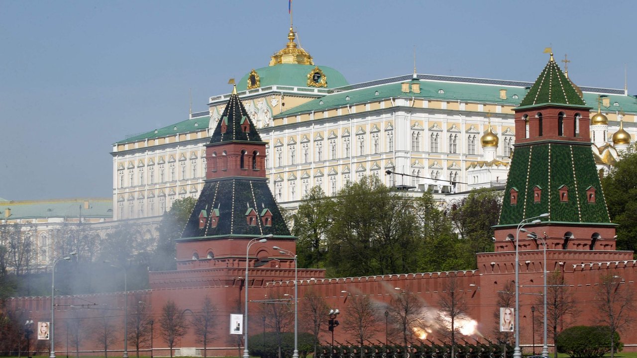Cvien rusk armdy u Kremlu, ilustran foto