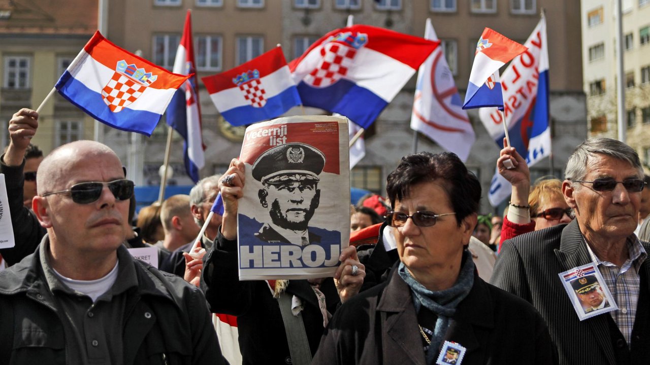 Demonstrace Chorvat proti rozsudku nad Gotovinou