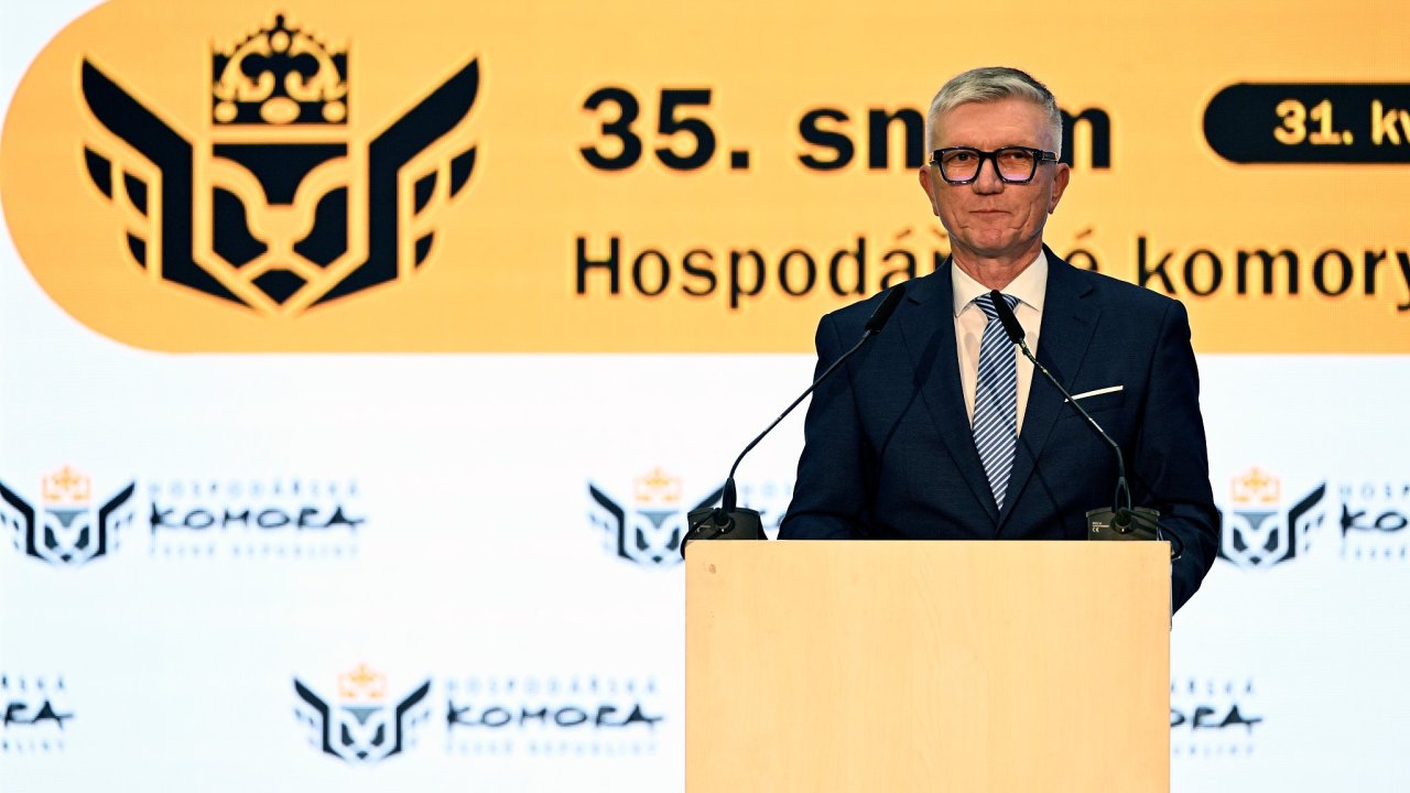 Viceprezident Hospodáøské komory Èeské republiky Zdenìk Zajíèek (ODS) na snìmu Hospodáøské komory Èeské republiky, 31. kvìtna 2023, Praha.
