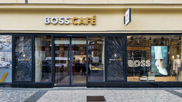 Podnik Boss Caf� se stejnojmenn�m butikem otev�el letos v pra�sk� ulici Na...