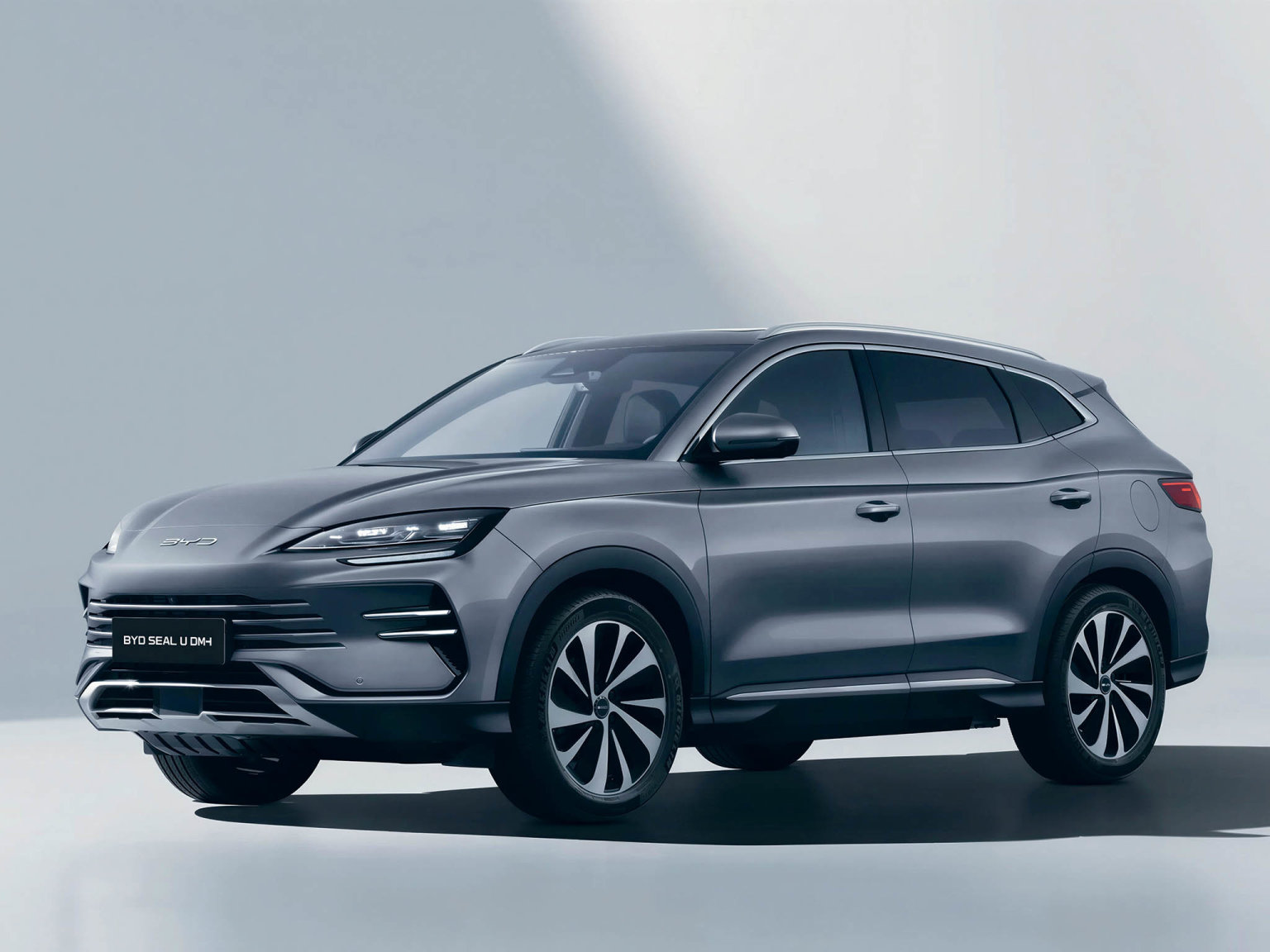 Na evropském trhu se snaží prosadit například čínské SUV BYD Seal U. Na evropském trhu se snaží prosadit například čínské SUV BYD Seal U.