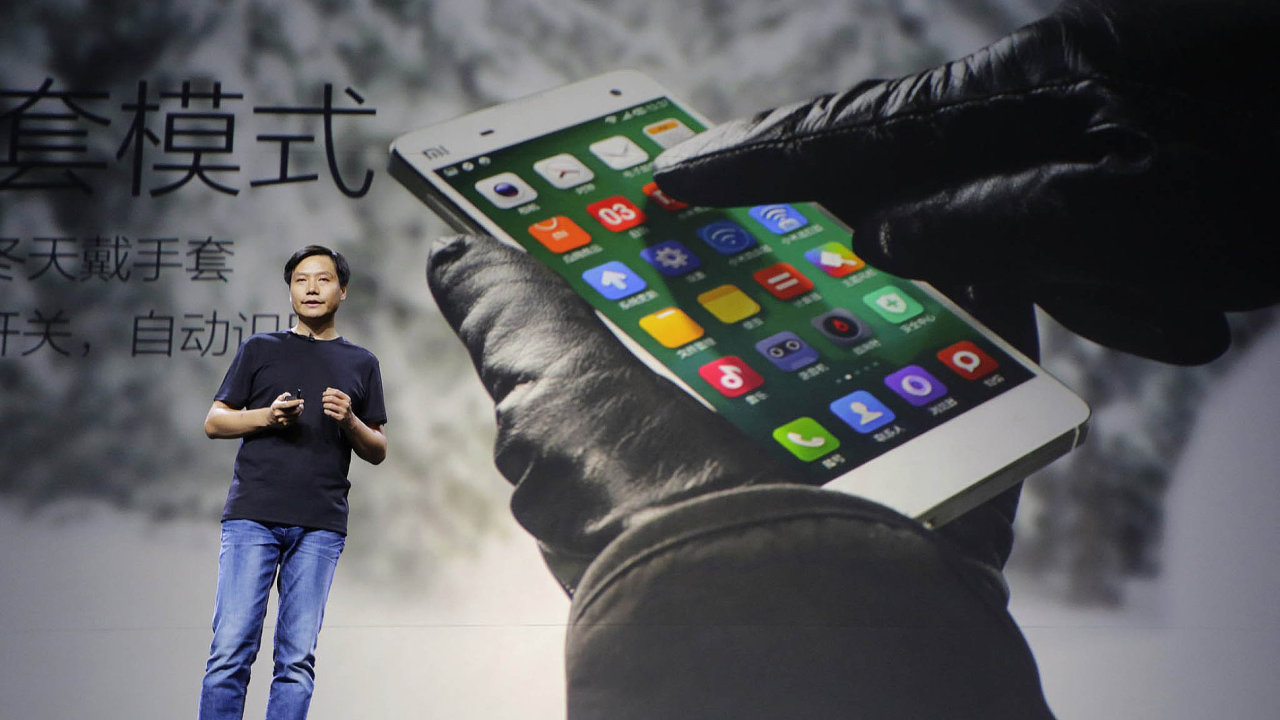 nskmu vrobci telefon Xiaomi je vytkno, e kopruje Apple do nejmench podrobnost. Pi prezentaci produkt se dokonce jeho vkonn editel Lej n oblk jako nkdej f Applu Steve Jobs.