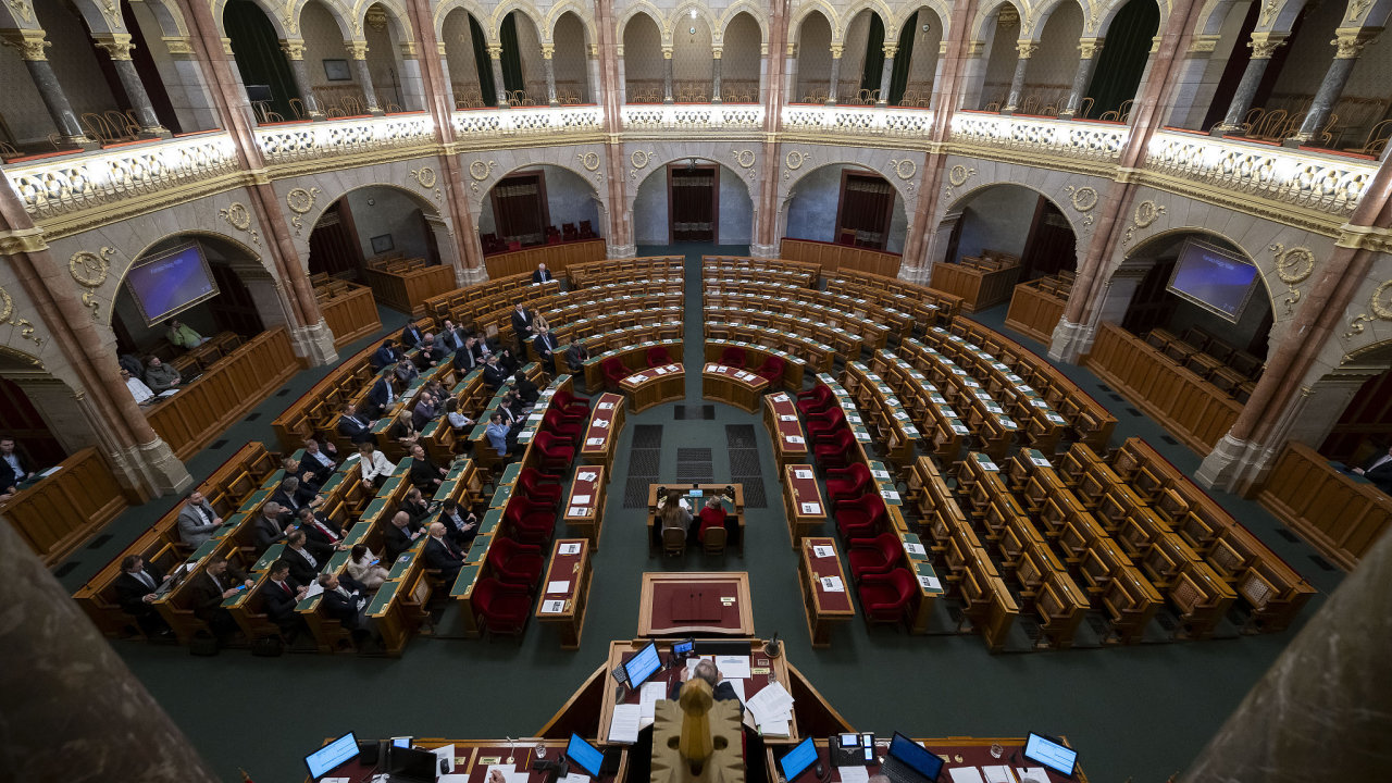 Maïarský parlament