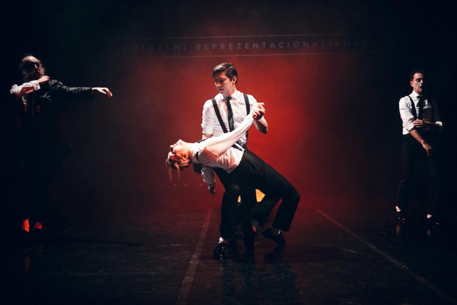 V�kend 069, La Fabrika uv�d� inscenaci Vandy Hybnerov� Funer�l