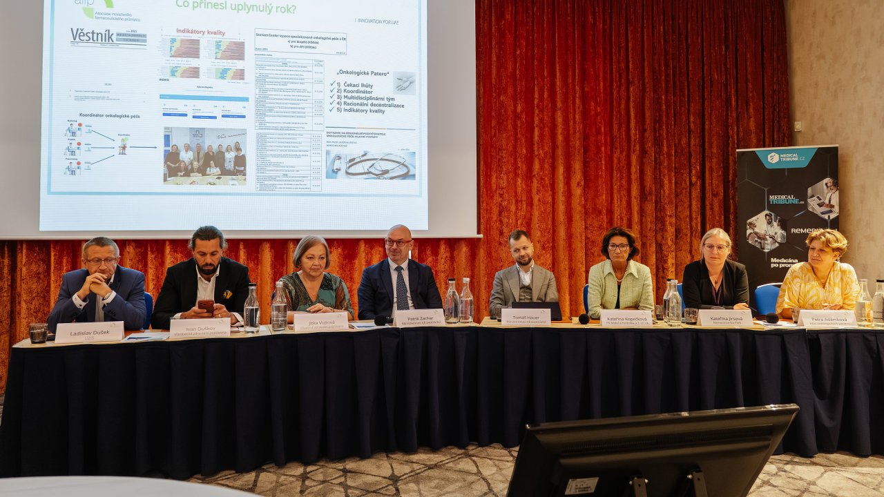 Konference Asociace inovativn�ho farmaceutick�ho pr�myslu se v�novala ot�zce,...