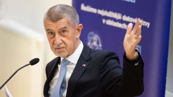 Premi�r Andrej Babi�.