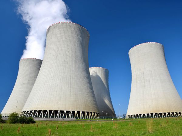 Bude bez dohledu: Podle vládního návrhu by se ministři nedostali například ani k závěrům kontroly Jaderné elektrárny Temelín.