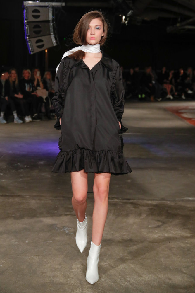 Z přehlídky Mira Saba na Mercedes-Benz Prague Fashion Weeku
