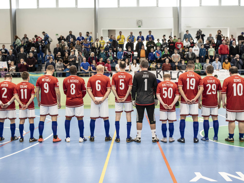 Mistrovství Evropy kněží v sálovém fotbale se hraje už od roku 2003 téměř každoročně. Český tým byl sestaven z duchovních z celé republiky.