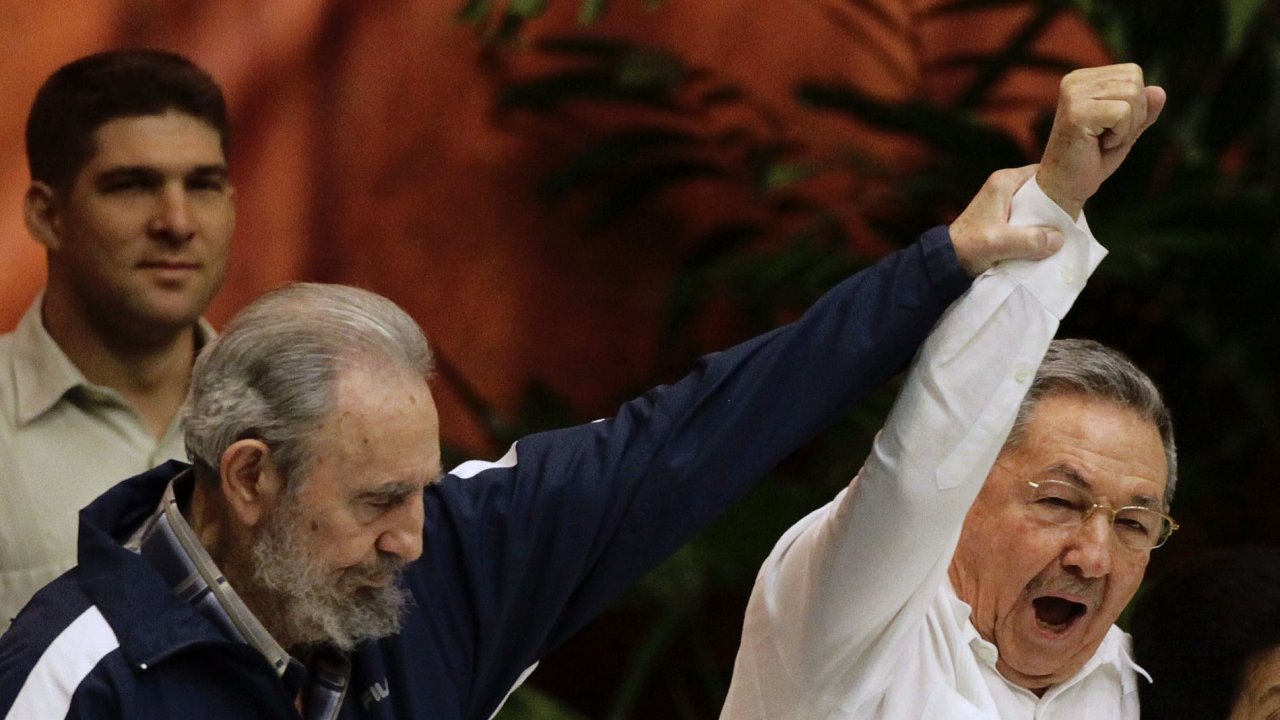 Fidel Castro a Ral Castro