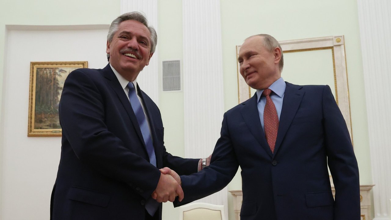 Alberto Fernandez  s ruským prezidentem Vladimirem Putinem