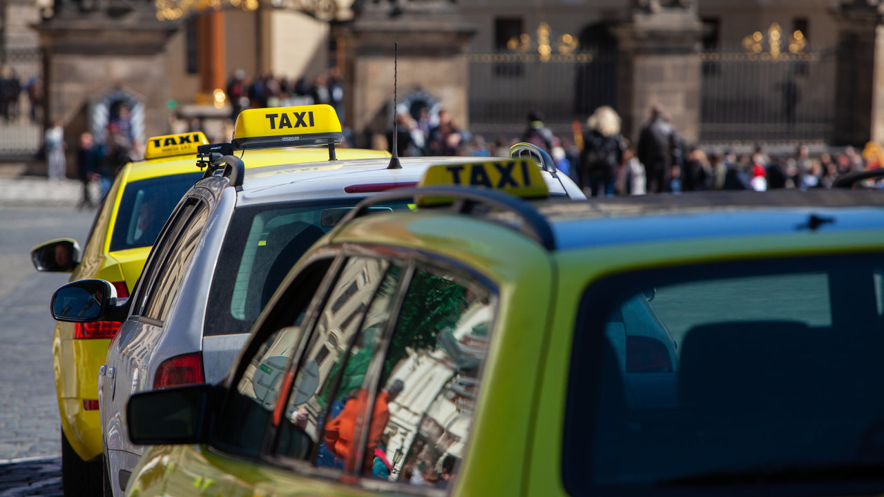 Taxi v Praze.